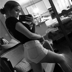 Forever 21 High Waist Light Wash Jean Shorts - Size 29